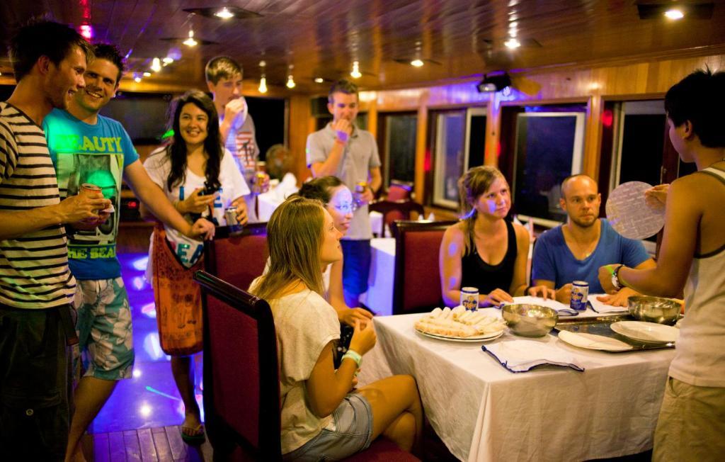 Halong Aurora Cruises Apartment Hạ Long Nhà hàng bức ảnh